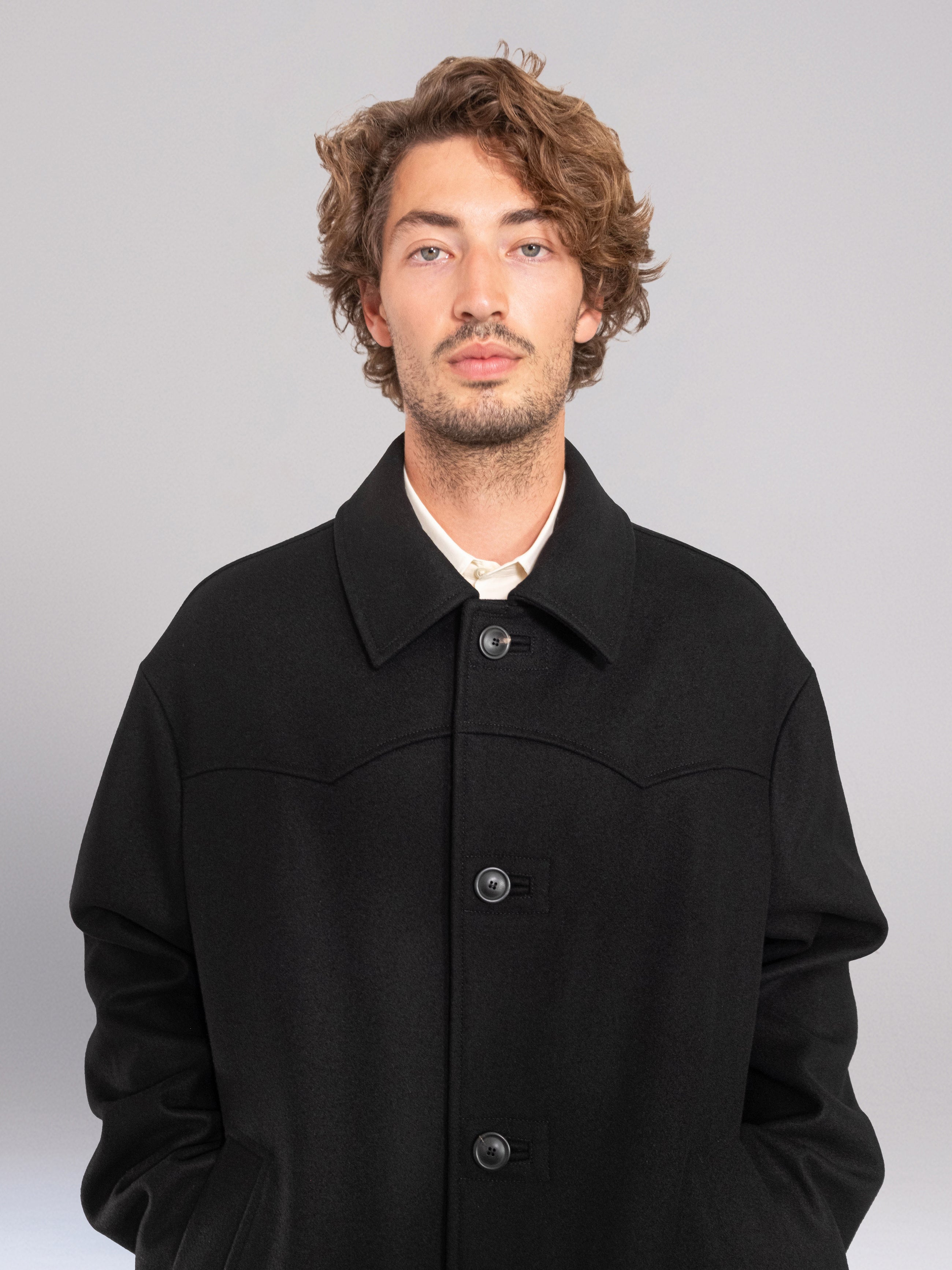 The Bounty Hunter Overcoat - Berni