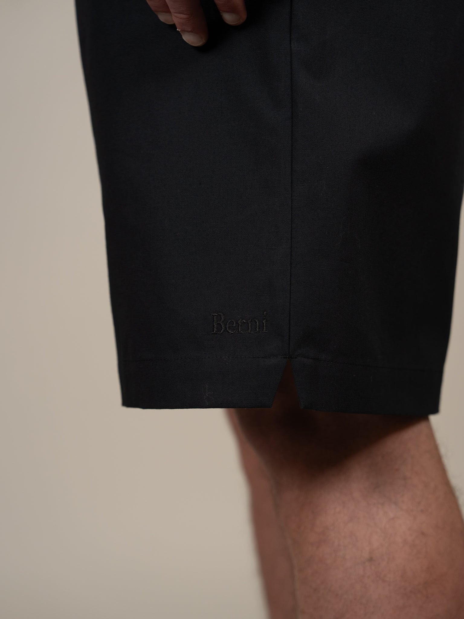The Bagel Shorts Black - Berni