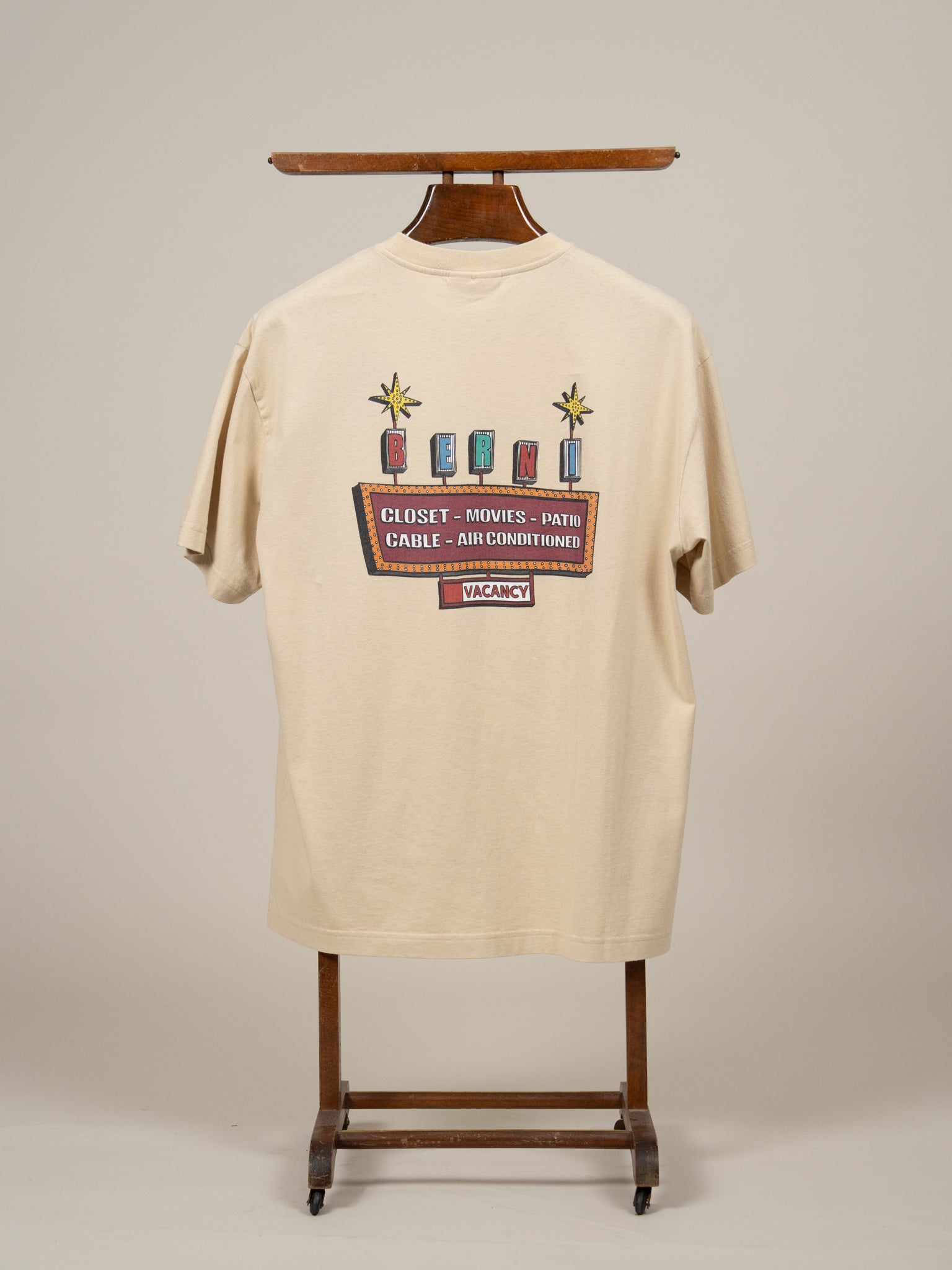 The Billboard Tee Limestone - Berni